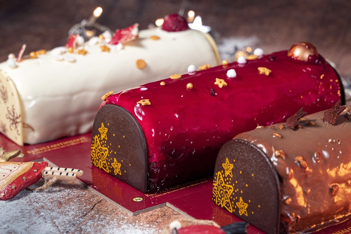Τα ζαχαροπλαστεία ΚΩΝΣΤΑΝΤΙΝΙΔΗΣ κάνουν τις γιορτές μαγικές με γλυκά που μιλούν στην καρδιά μας