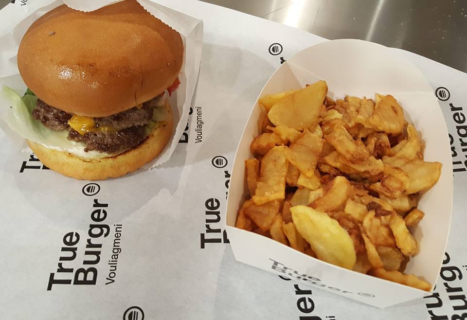 True Burger, το νέο αμερικάνικο μπεργκεράδικο της Βουλιαγμένης