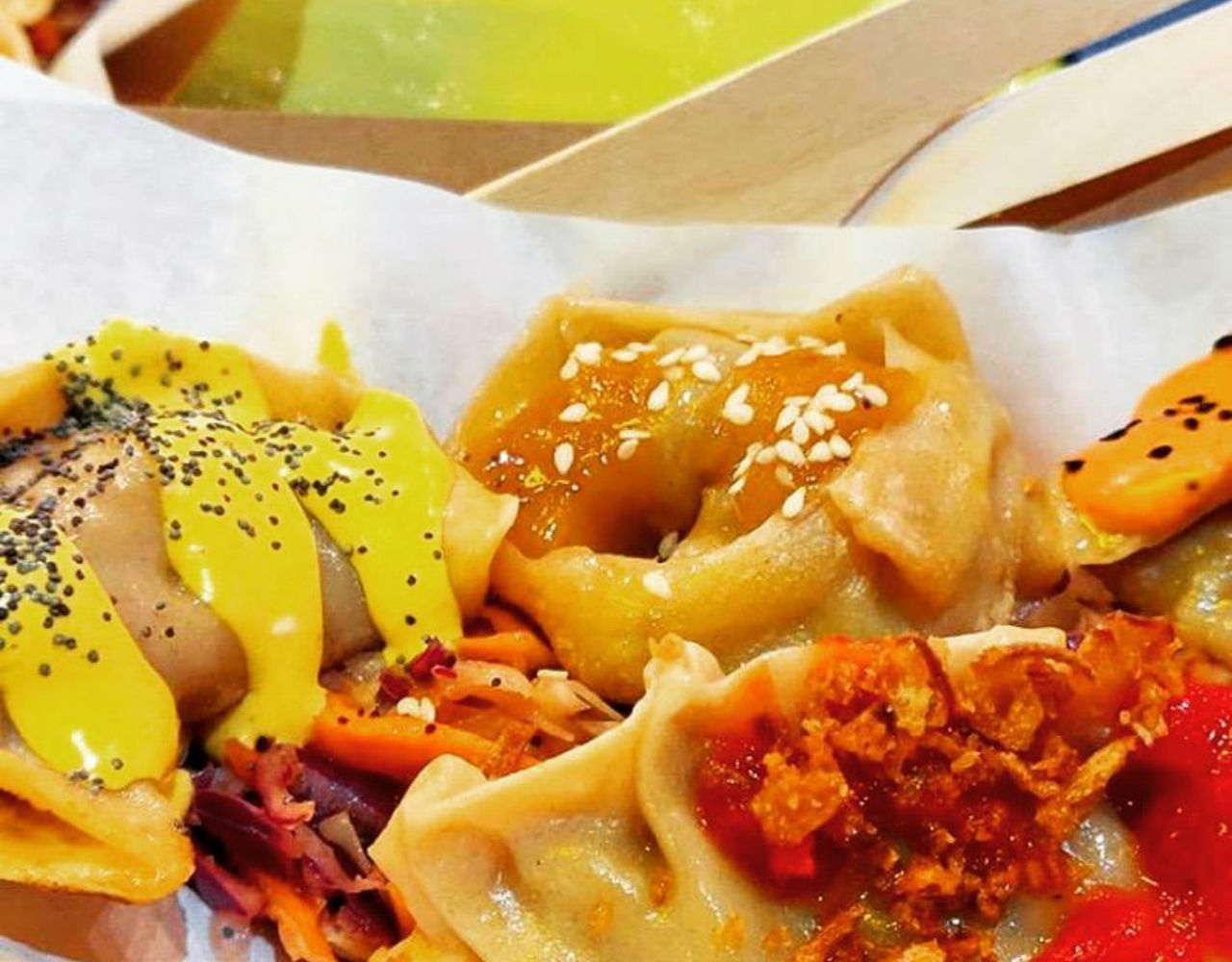 Στο Chomolugnma θα απολαύσετε θιβετιανό street food