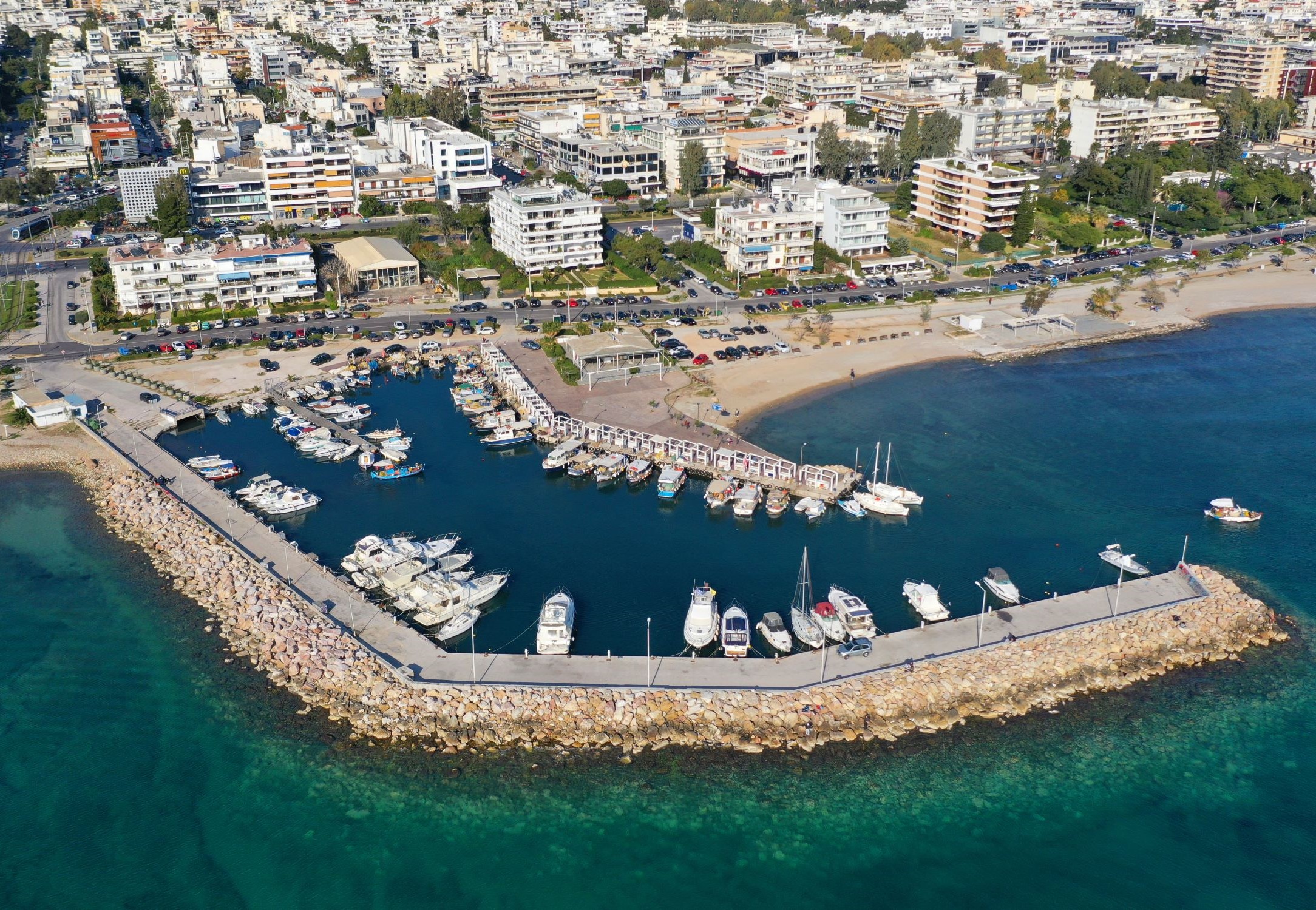 Αθηναϊκή Ριβιέρα: Επενδύσεις 100 εκατ. ευρώ ανά…χιλιόμετρο