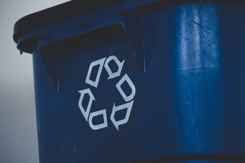 Δήμος Ηλιούπολης: Δωρεάν διάθεση οικιακών κάδων ανακύκλωσης για τους δημότες