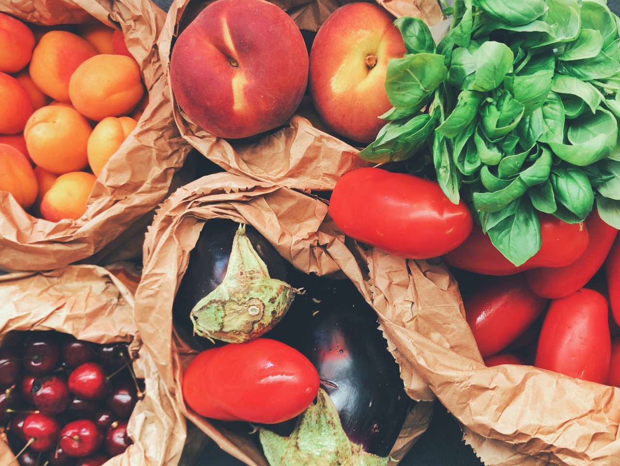 The Dirty 12/ The Clean 15: Ποια φρούτα και λαχανικά πρέπει να αγοράζουμε βιολογικά και ποια όχι