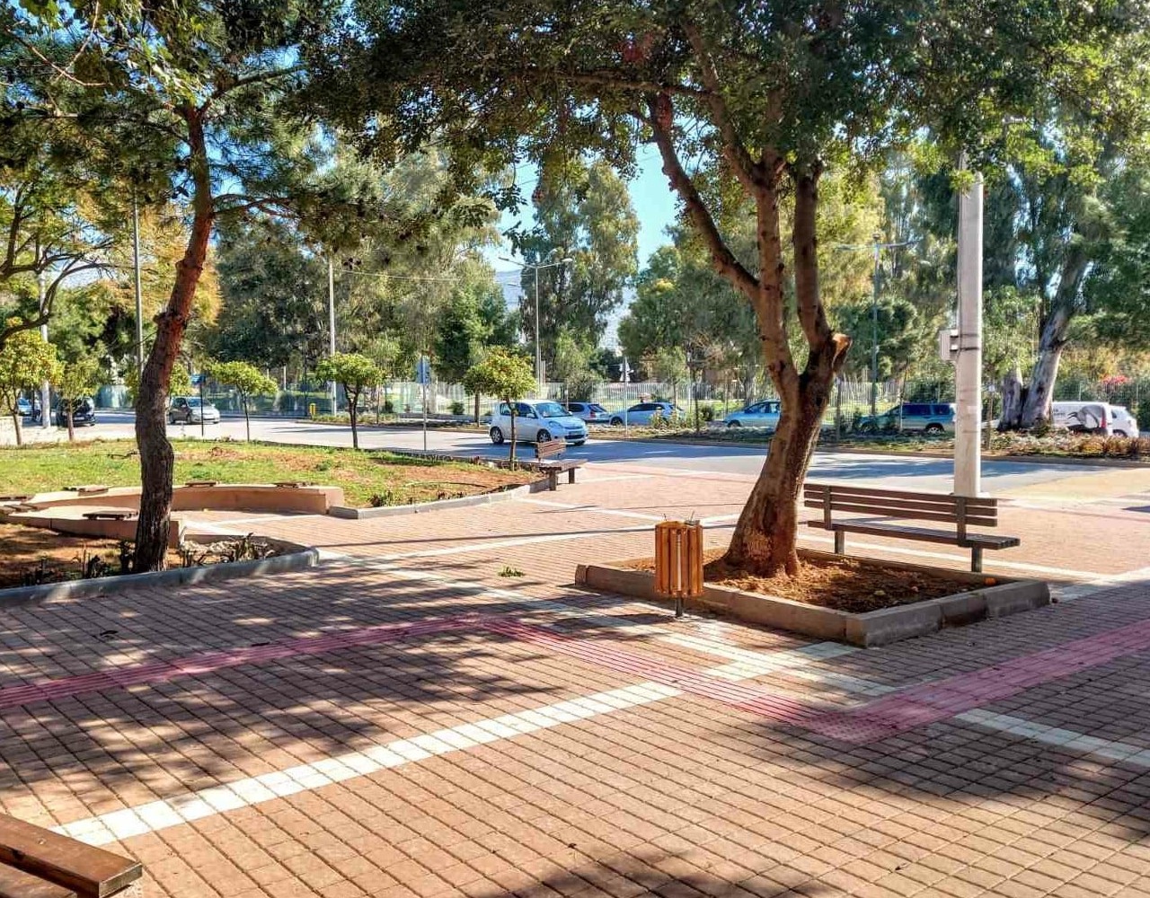 Δήμος Γλυφάδας: Έτοιμη η νέα μικρή πλατεία στο κέντρο της πόλης [ΕΙΚΟΝΕΣ]