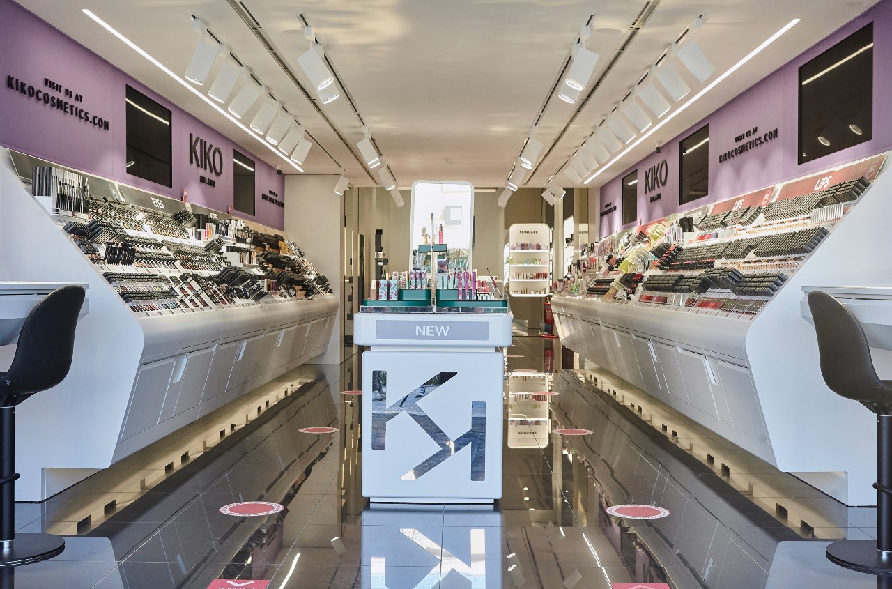 Άνοιξε τις πόρτες του στη Γλυφάδα το νέο κατάστημα της KIKO Milano