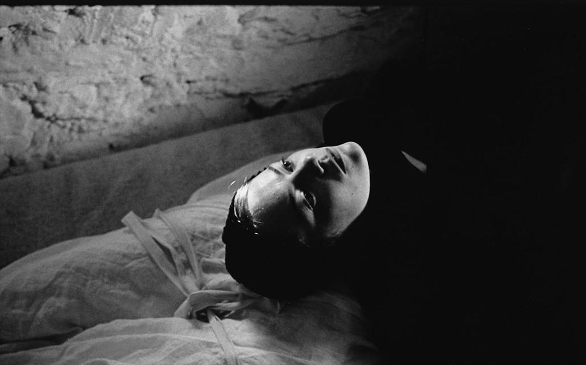 «Βληχή»: Οι πρώτες εικόνες από τη νέα ταινία του Γιώργου Λάνθιμου