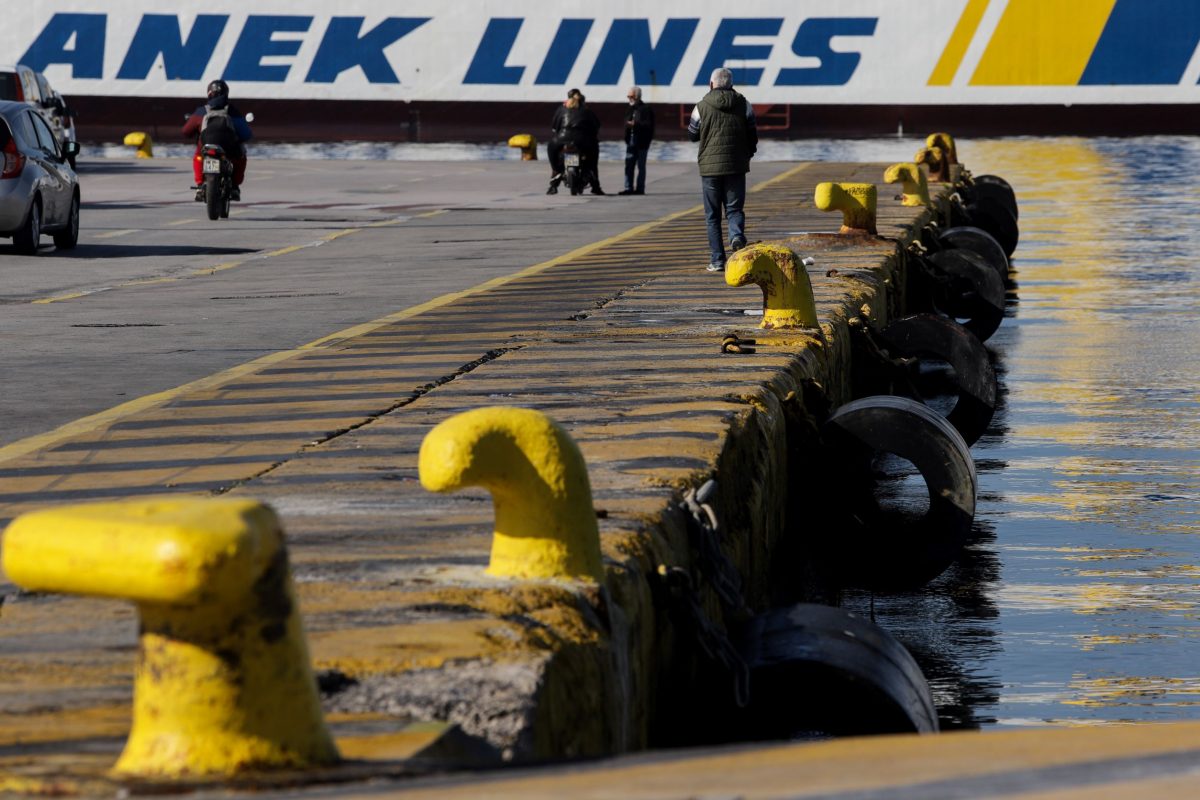 Λιμάνι Πειραιά: Ανδρας ανασύρθηκε νεκρός κοντά στην πύλη Ε8