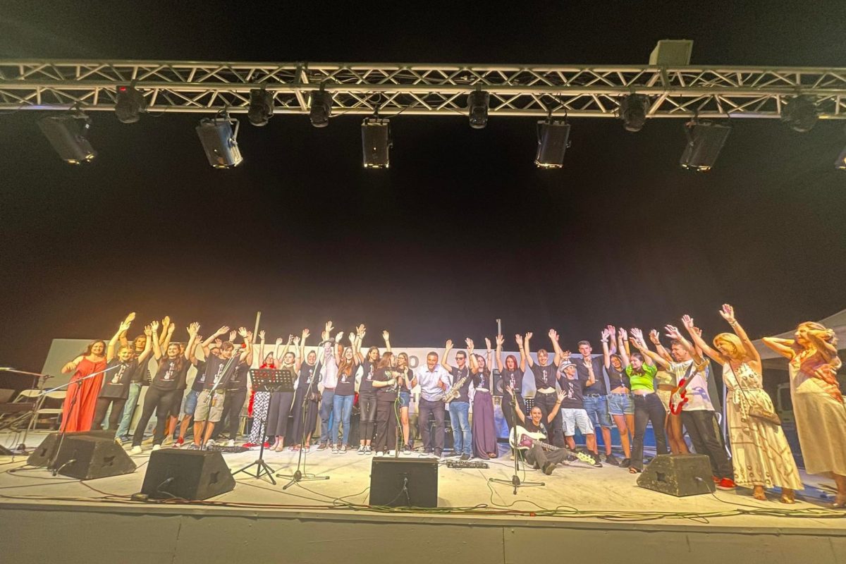Πραγματοποιήθηκε στην παραλία του Μπάτη το 8ο Μουσικό Μαθητικό Φεστιβάλ Παλαιού Φαλήρου