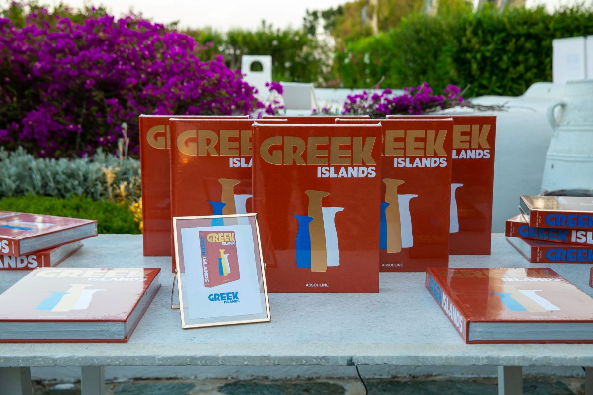 Greek Islands: Το λεύκωμα του Χρύσανθου Πανά από τις ...