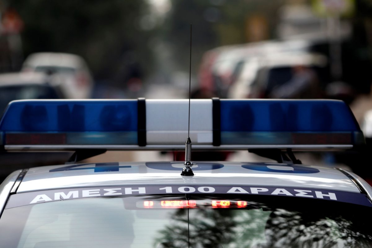 Γλυφάδα: Συνελήφθη ιδιοκτήτης συνεργείου που πουλούσε κλεμμένα ανταλλακτικά αυτοκινήτων