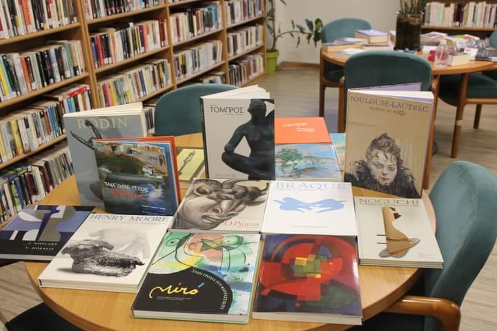 Δημοτική Βιβλιοθήκη Ηλιούπολης: Ενίσχυση με 50 τίτλους βιβλίων από το Ίδρυμα Βασίλη & Ελίζας Γουλανδρή
