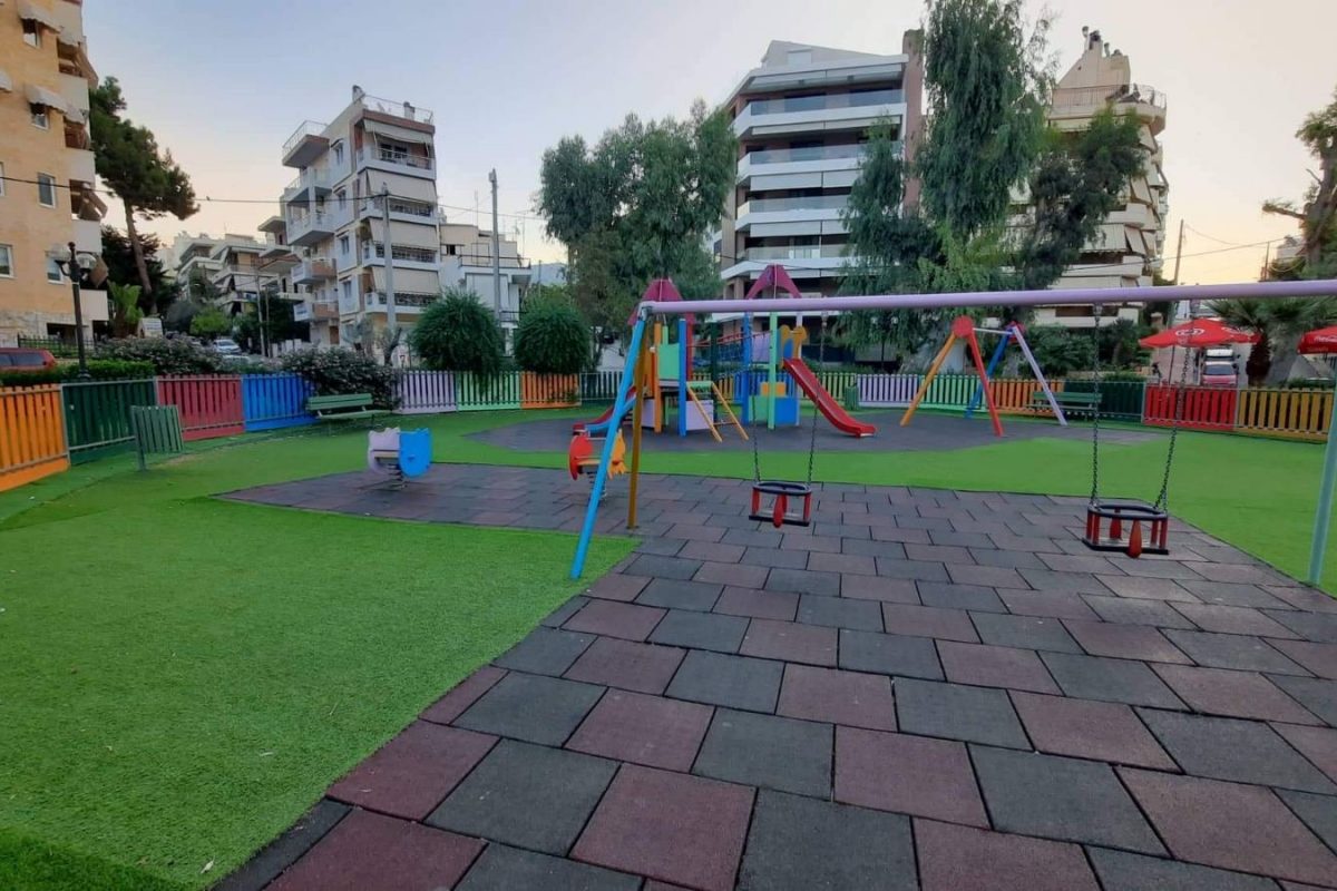 Δήμος Αλίμου: Ανακαινίστηκε η παιδική χαρά στην πλατεία Ανεξαρτησίας